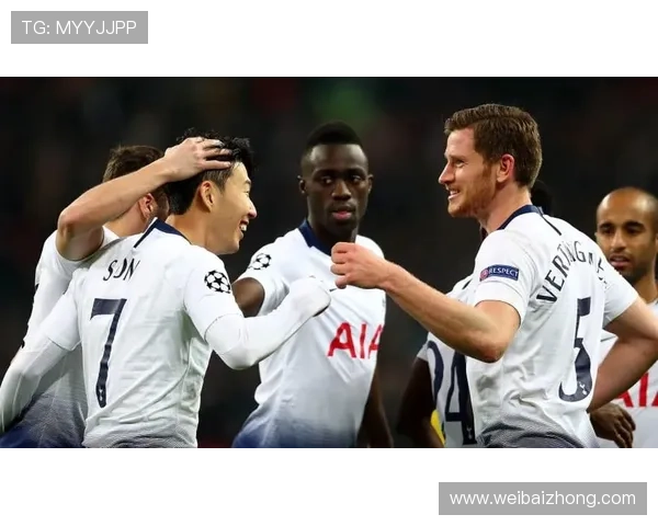 上海足球队的蜕变与未来发展路径深度解析 上海足球队的蜕变与未来发展路径深度解析