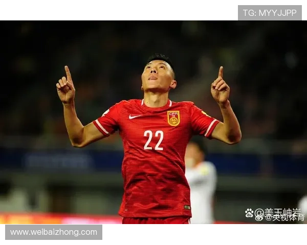 中国足球明星颜值担当帅气球员引领新风潮 中国足球明星颜值担当帅气球员引领新风潮